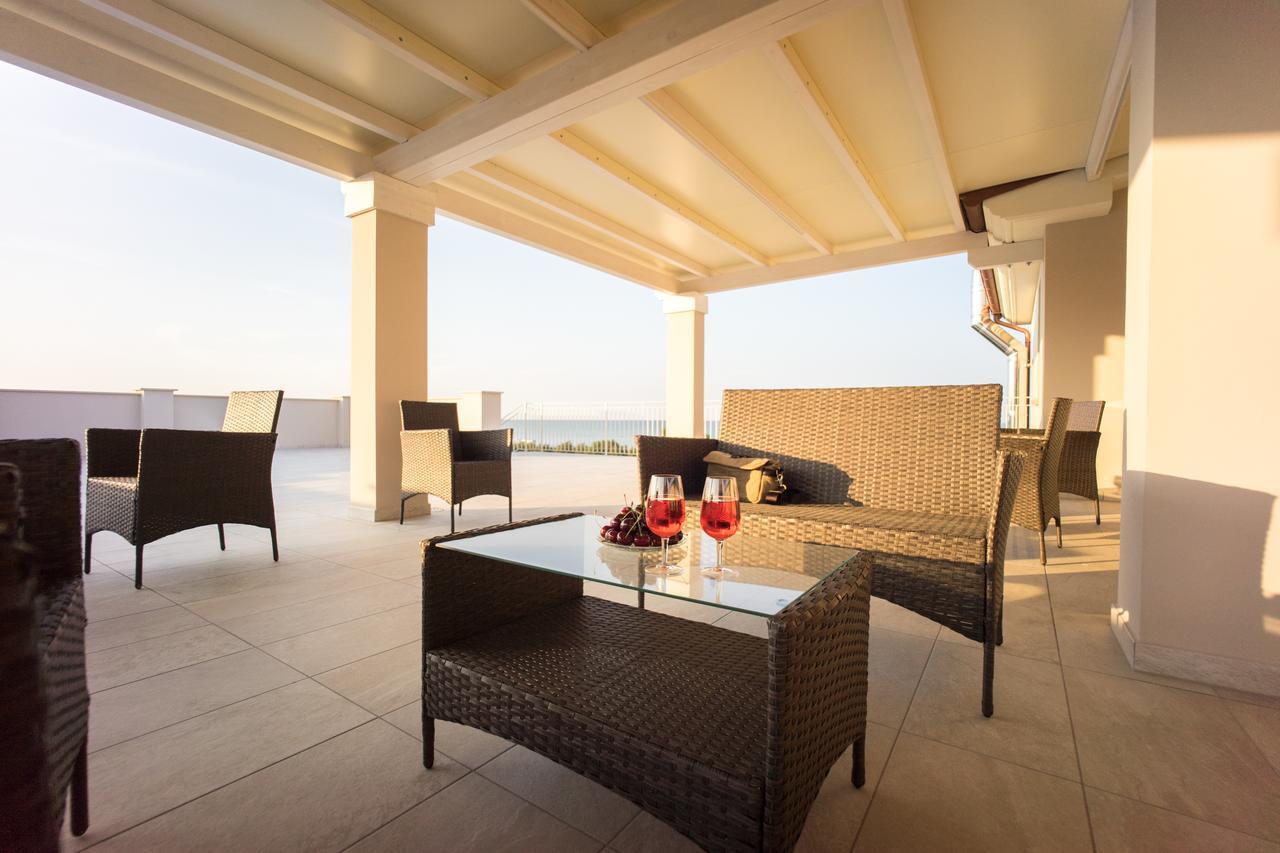 Hotel Palmensis Марина Палменсе Екстериор снимка